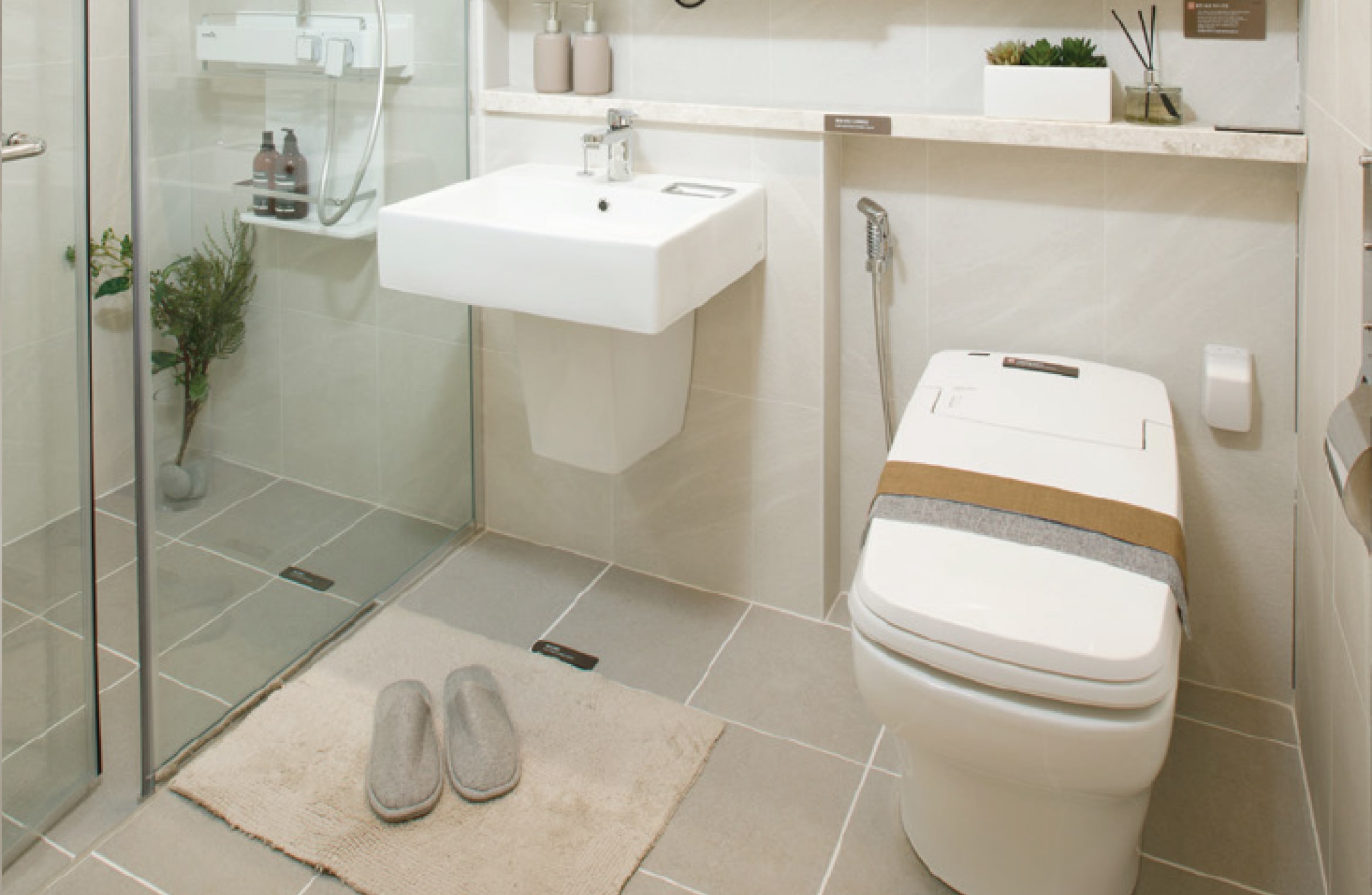 interior_bath_01.jpg